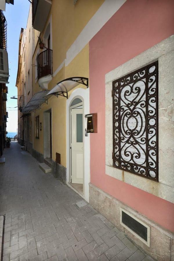 Appartamento Vicolo A Mare, Mazzeo Exterior foto